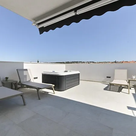 Arba Fortuna Exclusive With Private Parking Apartment Zadar